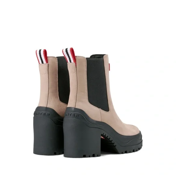 Hunter Women's Heeled Chelsea Boots - Tan and Black - BRAND NEW - Picture 3 of 4